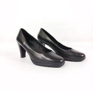 Svarta vintage-pumps i läder med platå: mandelformade klackar, storlek 9.5 US