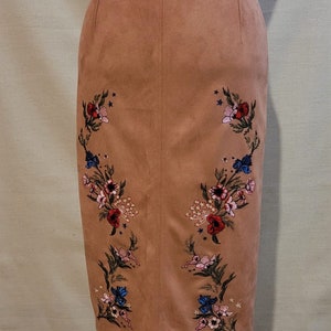Zara Peach Pink Embroidered Pencil Skirt - Floral S