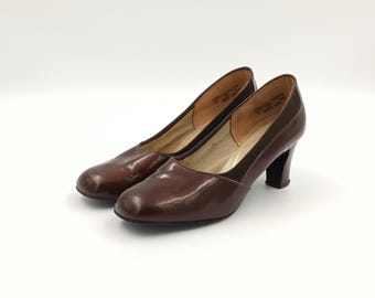 Zapatos de salón vintage de charol: marrón burdeos, punta cuadrada, talla EU39, talla US8