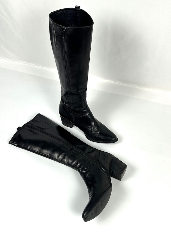Vintage Black Leather Knee Tall Boots: size EU37 US6 Block Heel