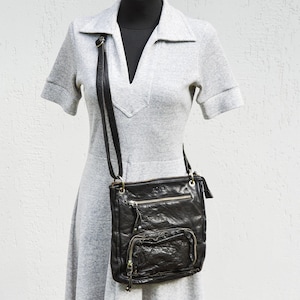 vintage sac à bandoulière unisexe en cuir (Noir) | Sac à main zippé à nombreuses poches pour femme | Nova Fabriqué au Danemark