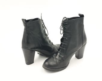Black Leather Lace Up Ankle Boots: Chunky Heel, Size 39EU/8US