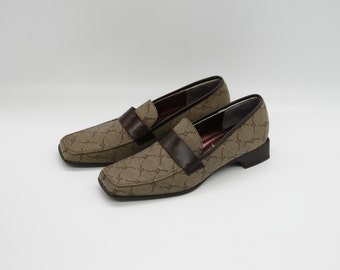 cloth and leather Loafers in Taupe and Mahogany | Square Toe Slip On Flat Shoes for Women | Size EU 36 1/2 | Made in Spain