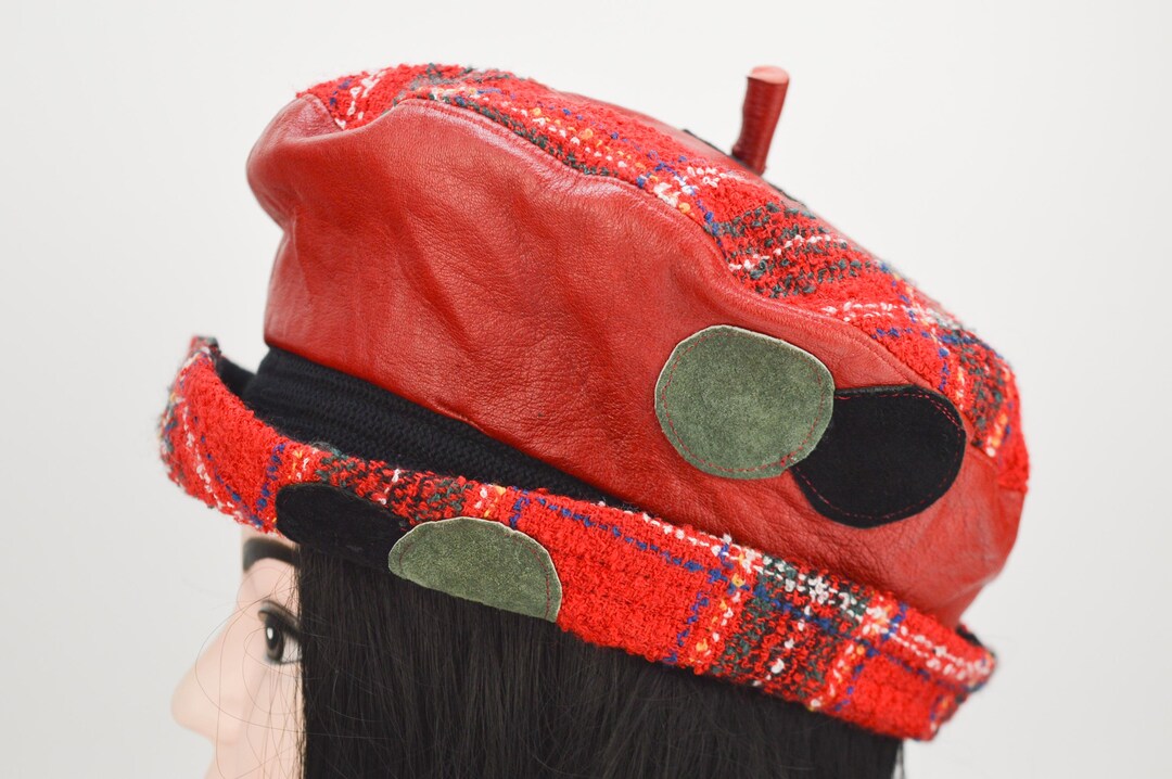 Vintage Tartan and Leather Beret Hat for Women / Plaid  display picture 3