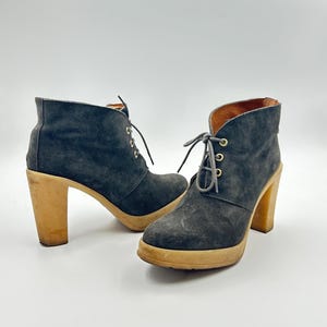vintage gray suede leather women ankle lace up boots 39EU 8US size / heeled platform booties Made in Spain