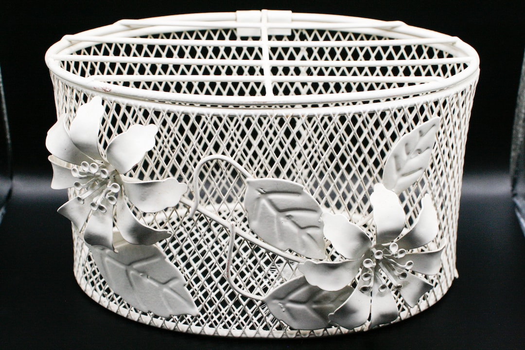 Wire Tableware Vintage Metal Wire Basket With Flowers in off White | Home Decor ...