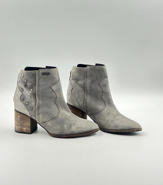 Vintage Gray Suede Ankle Boots: Embellished Block Heel, Size  display picture 1