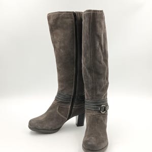 Vintage Gray Suede Knee Boots: Chunky Heel Winter Boots EU 37