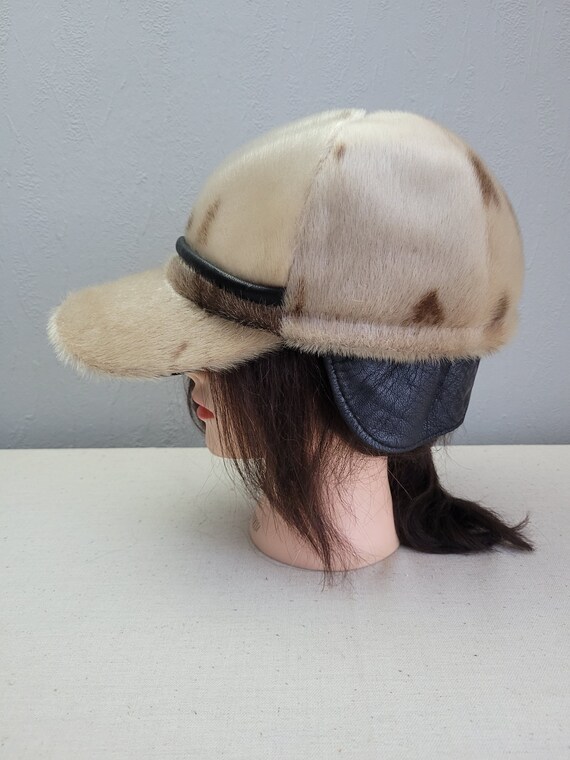 Vintage fur hat / women beige trapper with peak /… - image 3