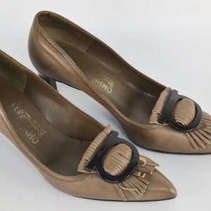 Vintage Salvatore Ferragamo Leather Pumps: Pointed Toe Heels, Size 9US