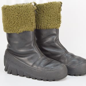 Vintage leren winterlaarzen in zwart en olijfgroen | Laarzen met rits en lage hak van imitatiebont voor dames | Maat 39/40 | Centrotextil | Joegoslavië