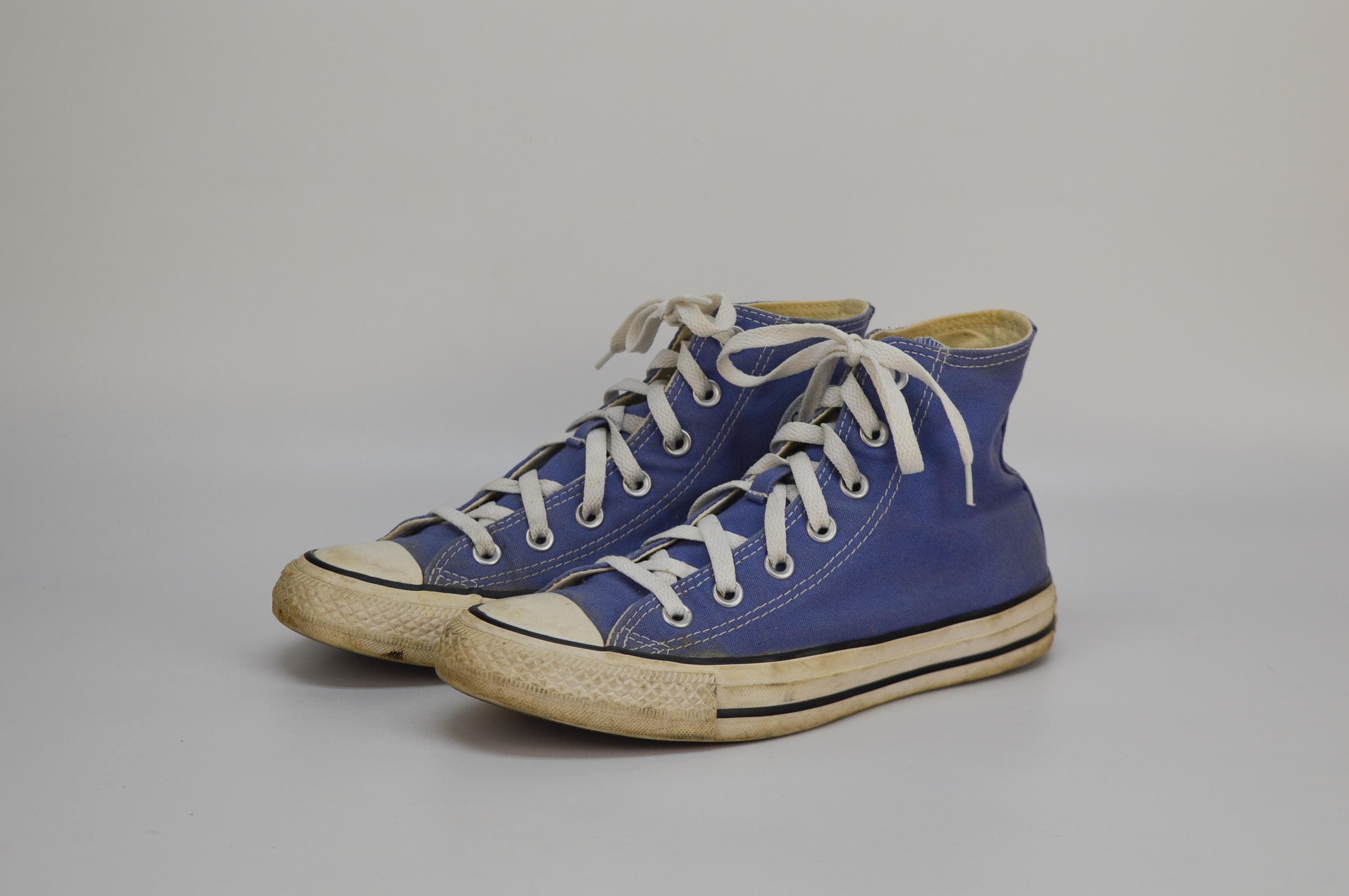 Vintage Converse Canvas Sneakers: Blue & White, US Women display picture 2