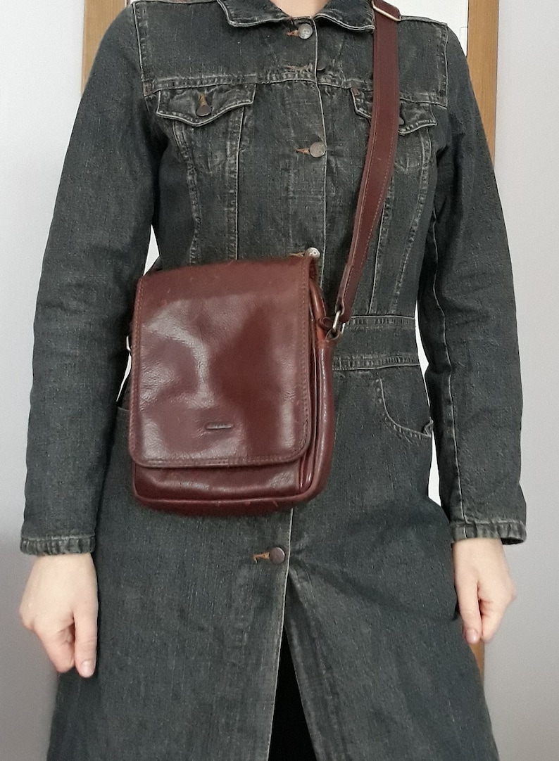 Vintage cognac brown leather men crossbody bag Katana Paris France French high quality messenger bag many compartments european unisex purse