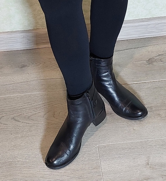Vintage Black Leather Ankle Boots: Low Block Heel, EU 36, Made in Italy
