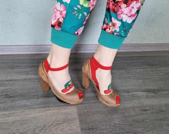 vintage women brown leather platform pumps / peep toe sandals shoes / high heels 36 size EU / Diesel made in Spain