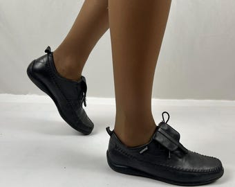 Vintage Black Leather Lace Up Women Shoes - Square Toe, Flat Footwear (36EU 5.5US)