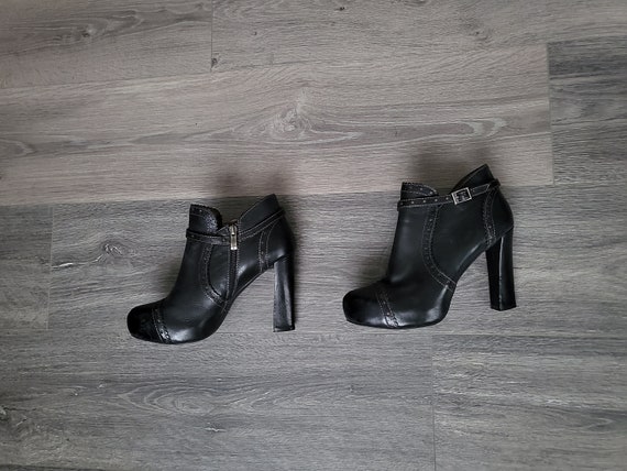 Vintage black ankle high heel brogue shoes Women … - image 4