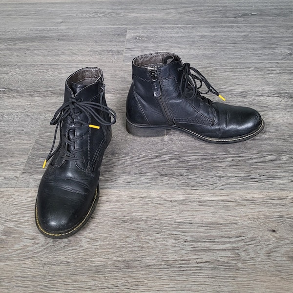 vintage black leather lace up ankle flat boots / size 36 EU / combat punk rock booties / Germany Tamaris