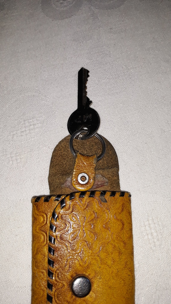 Vintage Handmade retro Genuine Leather Key Holder 