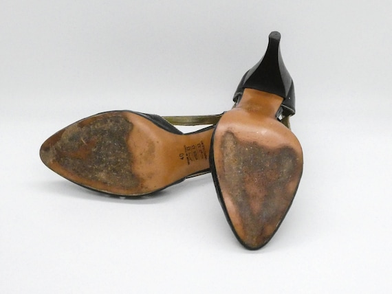 本革製の大きな靴のオブジェ レザーシューズ ハイヒール