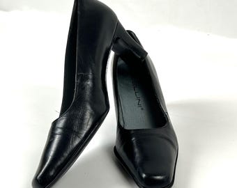 Zapatos de tacón grueso de cuero negro vintage para mujer, talla 36EU (5US).