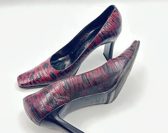 Décolleté vintage in pelle viola marmorizzata: scarpe Crocs a punta quadrata, taglia 38 EU, Made in Italy