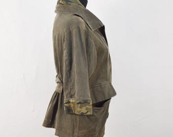 Chaqueta vaquera vintage verde oliva: forro de camuflaje, manga corta, talla M/L