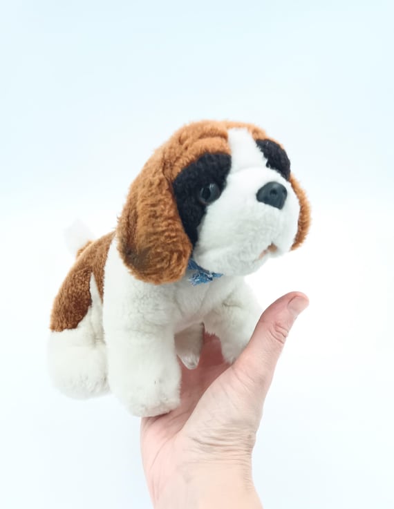 茶色と白の犬のぬいぐるみ Leosco Germany 子犬用ぬいぐるみ：茶色と白の犬用ぬいぐるみ - Etsy 日本