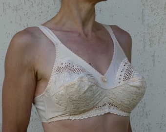 Soviet Vintage 60s 70s White Cotton Satin Bra Bullet Shaped D Cup Made in  USSR Cotton Bustier -  Norway