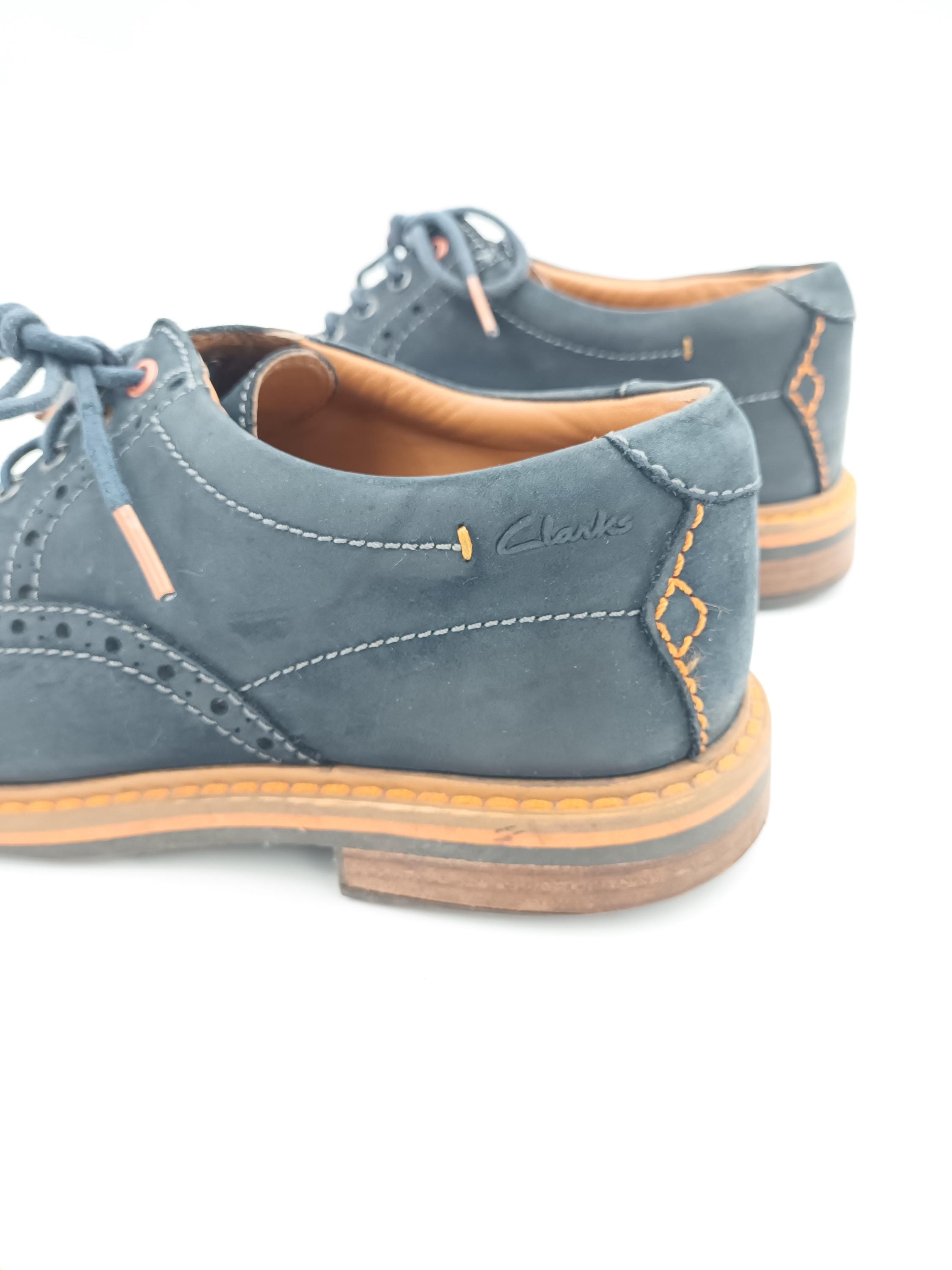 Clarks Blue and Tan Brogue Oxfords Clarks Originals Darby Limit Spectator | Mercari main image 4