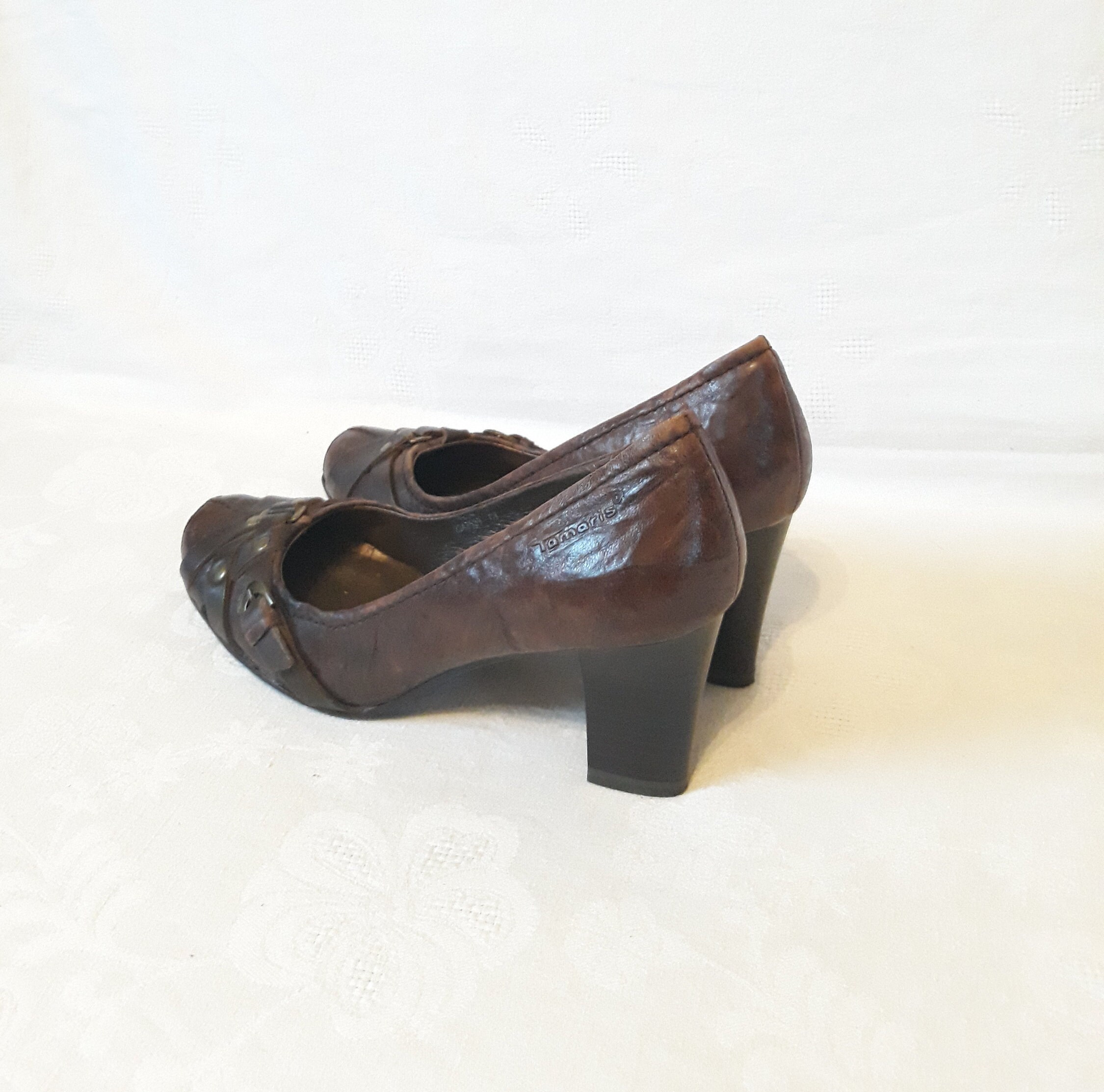 cognac pumps leather