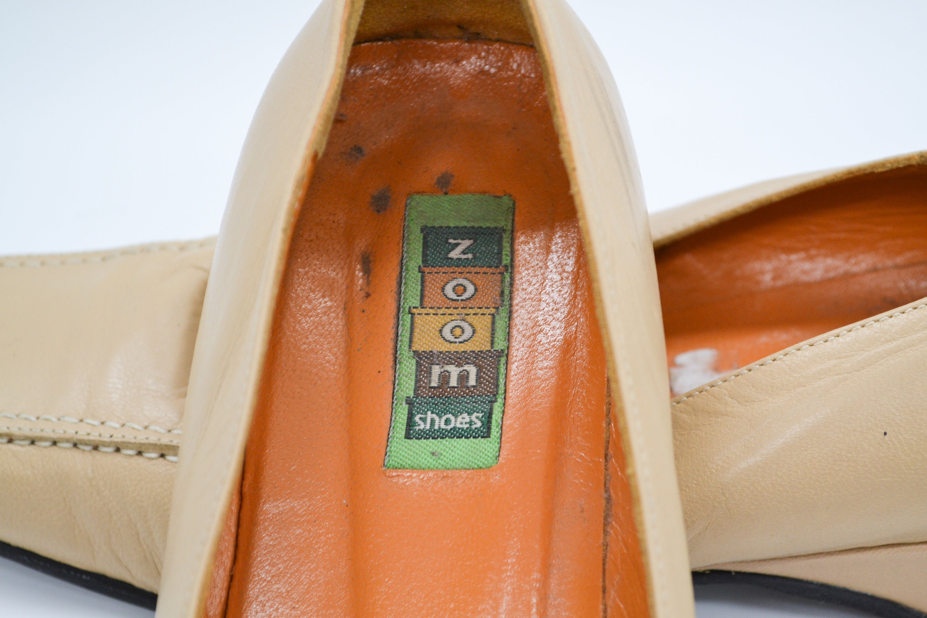 Vintage Leather Loafers in Cream Color | Square Toe Low