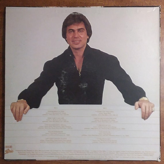 ウェイラー・ハンパーディンク Engelbert Humperdinck THIS MOMENT IN TIME JE-35791 Epic