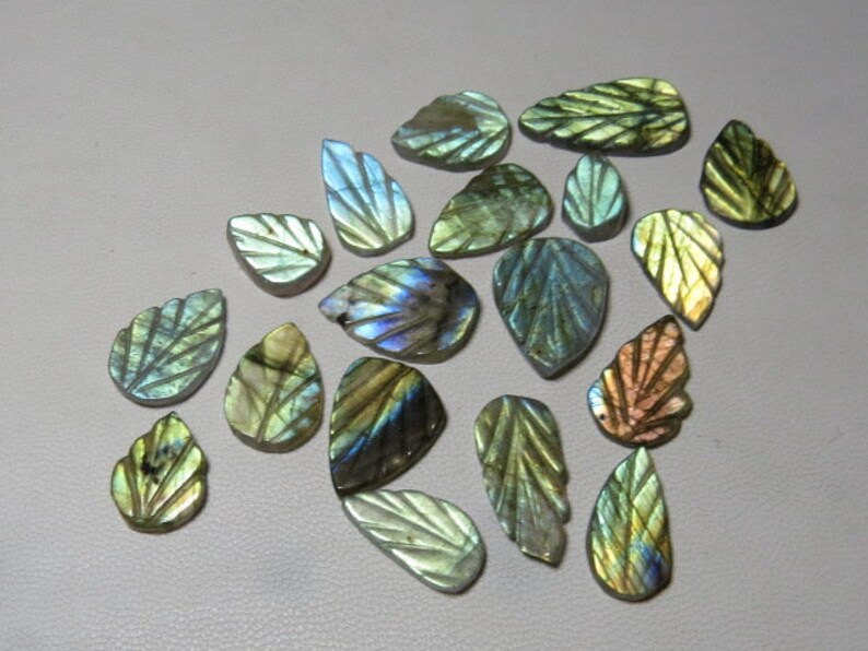 Labradorite 18 pcs Best Quality Both Side Craved Leaf Shape Size 9x12-11x20 mm
