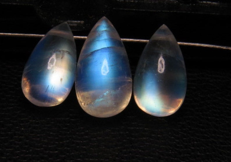 3 pcs Best Quality Rainbow Moonstone Blue Fire Cabochon Tear Drops Size 9-10 mm