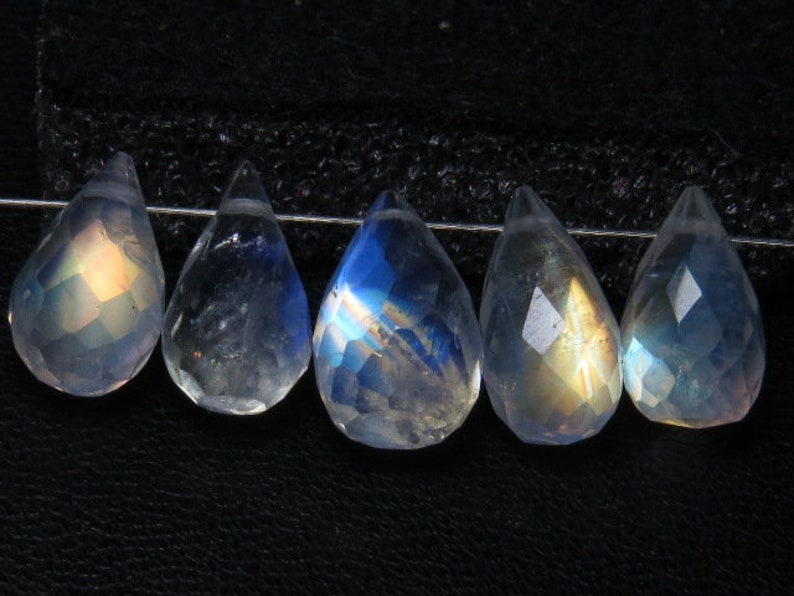 3 pcs Best Quality Rainbow Moonstone Blue Fire Cabochon Tear Drops Size 9-10 mm