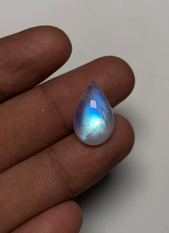 Pierre De Lune Bleue Flash Arc-en-ciel Cabochon Poire 22x17x6mm - 16 Carats - Naturelle D'Inde