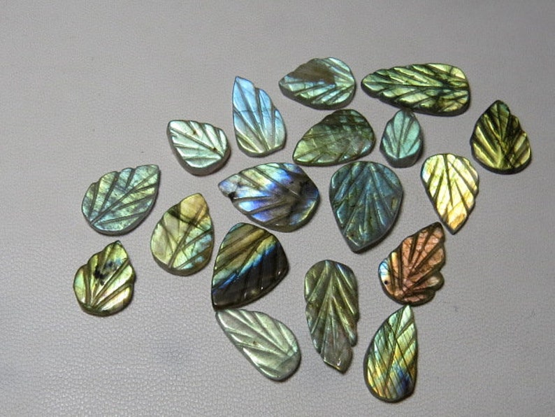 Labradorite 18 pcs Best Quality Both Side Craved Leaf Shape Size 9x12-11x20 mm