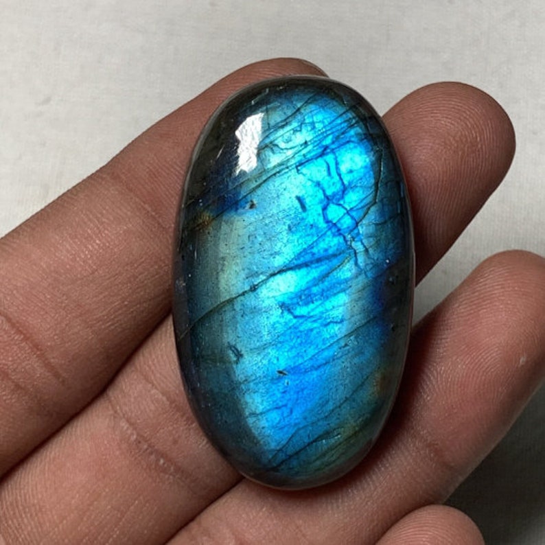 Natuurlijke Labradoriet, Hoogste Kwaliteit Glad Gepolijste Ovale vorm Zeldzame Blauwe Flitsende Vuur Labradoriet Losse Cabochon, 25x44 MM 105,80 Karaat. afbeelding 5