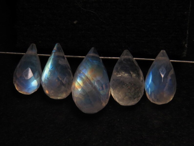 3 pcs Best Quality Rainbow Moonstone Blue Fire Cabochon Tear Drops Size 9-10 mm