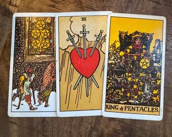 5 Dollar Tarot Reading Past Present Future // One Question 3 Cards Reading