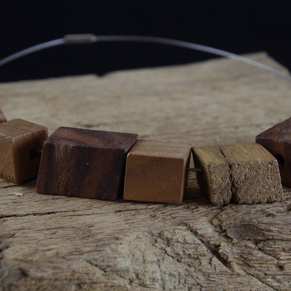 Halskette Anhänger Holz  Kette Halsschmuck Holzschmuck Handgefertigte Schmuckstücke