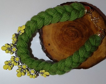 Green and yellow Bib statement chunky knitted necklace,Short necklace,green necklace,modern necklace, Gift for her, birthday gift