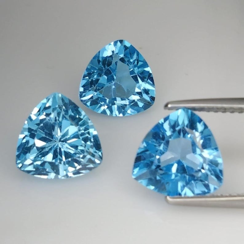 9.970 CTS sky blue natural TOPAZ trillion cut 3pcs loose gemstones see video
