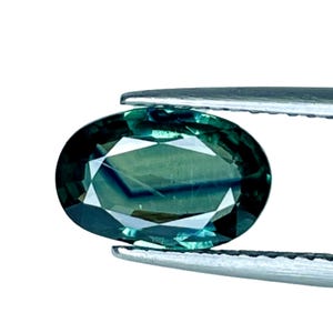 NATURAL Tick Mark Art GREEN SAPPHIRE_ 2.15Cts & 9.8x6.5x3.3 mm _  Natural Green Sapphire Oval Shape Loose Gemstone's / Ring / Jewelry