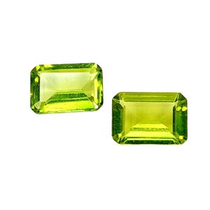 NATURAL PERIDOT _ 1.74Cts & 7.2x5.0x2.7 mm _ Green Natural Peridot Octagon Shape 2Pcs Loose Gemstones / Peridot Ring / Peridot Jewelry