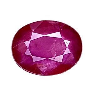 Natural Pink Red Ruby Gemstone : 1.17cts , Oval - For Ring