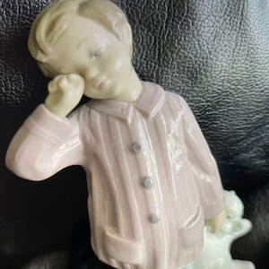 Vintage Nao by Lladro Sleepy Head - Great Condition