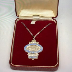 Vintage Solid Silver Boxed Prince Charles & Lady Diana Spencer Pendant - Birmingham 1981