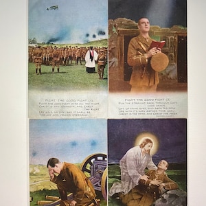 Peut inclure: Quatre cartes postales anciennes avec des illustrations de soldats en uniforme militaire. Les cartes postales présentent des citations sur le combat du bien, avec un texte qui comprend les mots "Christ est ta force" et "Christ est le chemin".